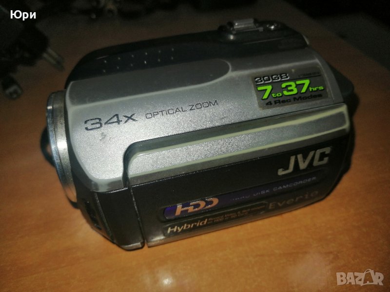 Продавам видео камера  JVC GZ-MG330 30 GB Hard Disk Drive, 35x оптичен зум, снимка 1