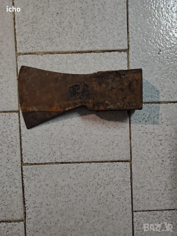 Стар топор, снимка 1