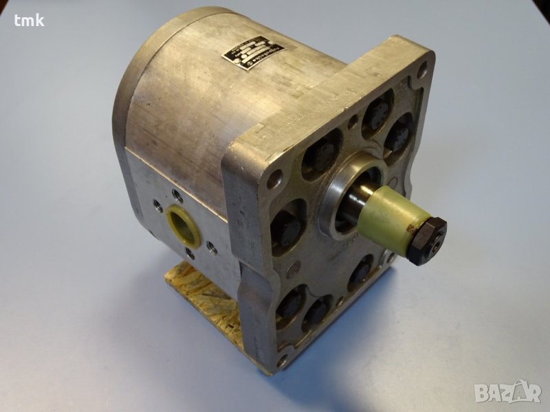 Хидравлична помпа "Хидравлика" А325X 105 Bar 1500 min-1 Hydraulic pump, снимка 1