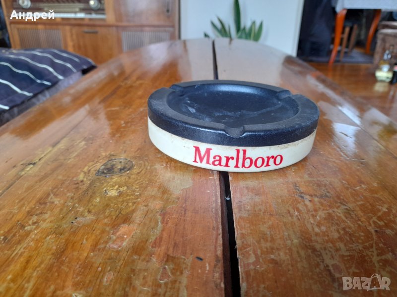 Стар пепелник Marlboro #7, снимка 1