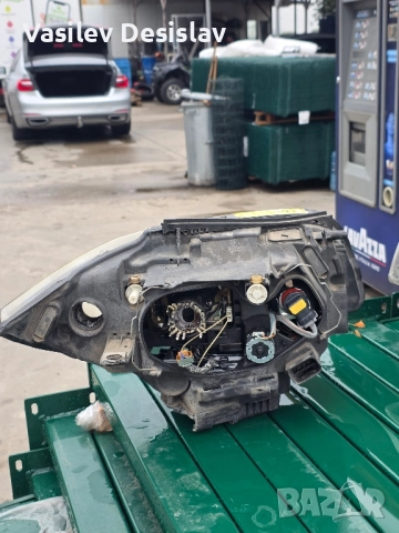 Оригинални Xenon фарове за BMW E81 / E87 LCI Facelift Angel eyes, снимка 5 - Части - 51922169