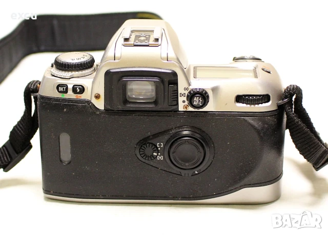 Фотоапарат Nikon F80, снимка 3 - Фотоапарати - 50020641