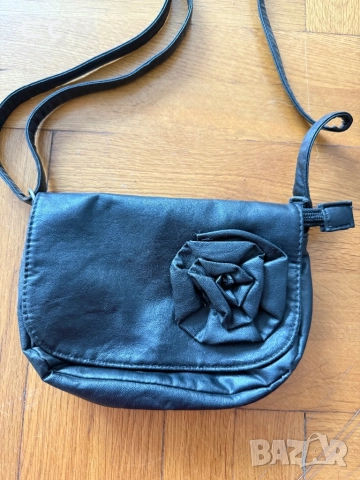 Дамски малки чанти използвани, снимка 6 - Чанти - 52404194