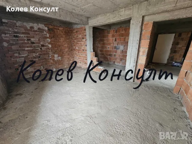 Продавам етаж от къща в Свиленград -център, снимка 1