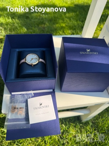 Часовник на Swarovski, модел Swarovski Crystalline Delight, снимка 2 - Дамски - 51728814