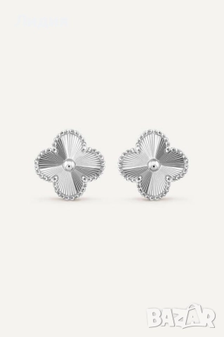 Обеци детелини