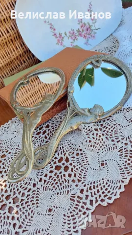 2 броя винтидж месингови огледалца в перфектно състояние., снимка 5 - Антикварни и старинни предмети - 47709571
