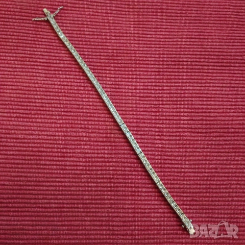 Сребърна дамска гривна, тенис гривна с циркони и родиево покритие. 