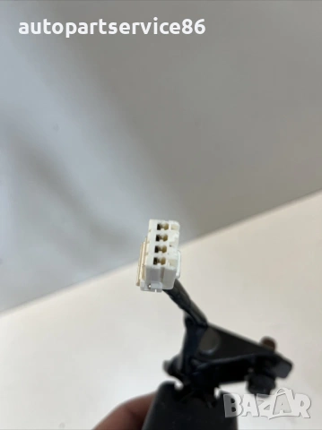 Закопчалка за заден колан двойна за KIA Ceed 1.6 CRDi (2010), снимка 2 - Части - 53243376