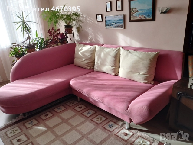 Диван продавам 
