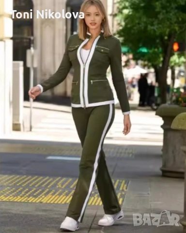 Дамски спортен комплект 
