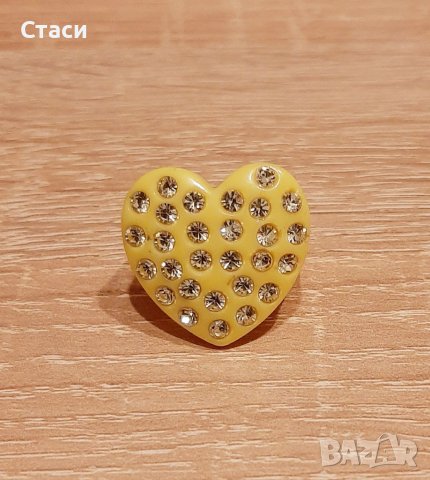 Пръстен-сърце с кристалчета, снимка 3 - Пръстени - 38323302