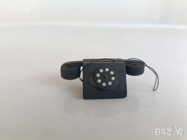 Vintage телефони , колекционерски миниатюрни фигурки. , снимка 10 - Статуетки - 53031347