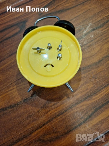 Будилник механичен, работи точно, снимка 4 - Антикварни и старинни предмети - 53141995