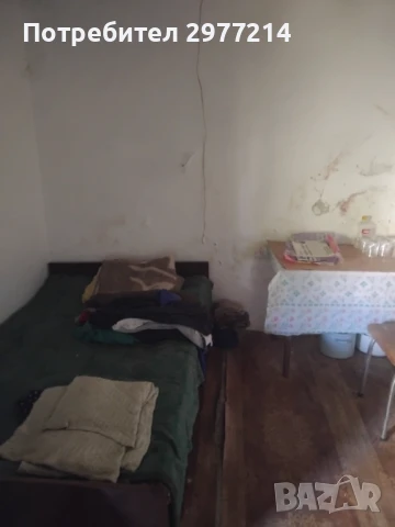 Продавам къща в село Ломец, снимка 8 - Къщи - 51158988