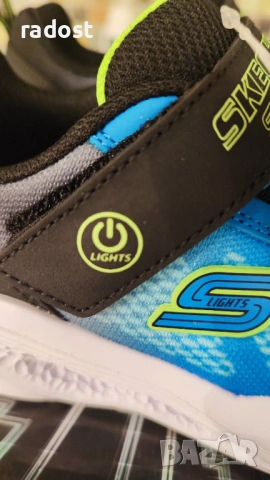 Детски светещи маратонки SKECHERS №30 19см, снимка 5 - Детски маратонки - 53607140