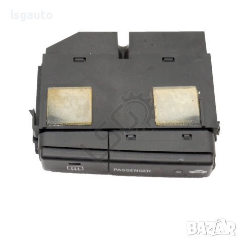 Бутон подгрев стъкло Toyota Avensis II 2003-2009 ID: 116262, снимка 2 - Части - 43227433