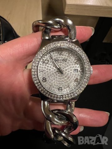 Оригинален часовник So & Co с кристали Swarovski, снимка 1 - Дамски - 41323551