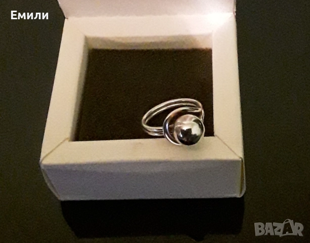 Дамски сребърен пръстен, снимка 2 - Пръстени - 52694473