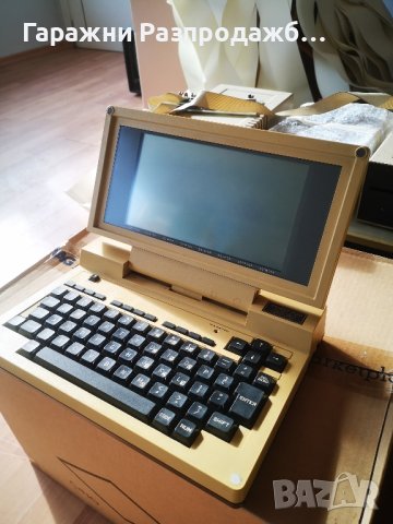 Ретро лаптоп TANDY 200 работещ 1985, снимка 2 - Антикварни и старинни предмети - 42931602