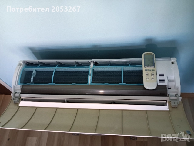 Инверторен климатик Hitachi RAS-2510RH 12ка., снимка 3 - Климатици - 51780025