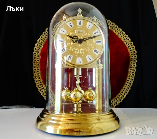 Настолен часовник,стъклен купол,барок,позлата. 