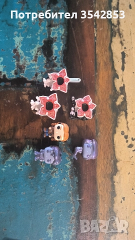 Фигурки от шоколадови яйца!