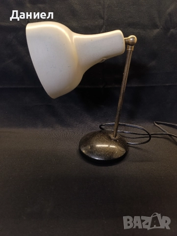 Ретро настолна лампа