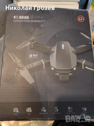 Дрон Е88 черен , Е99 бял Pro, 4K HD камера, полет 15мин 200м 