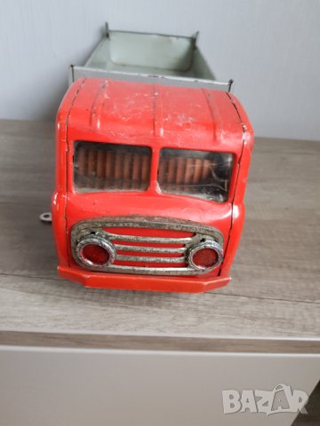 Голяма механична ламаринена играчка самосвал JOUSTRA 1958г, снимка 15 - Колекции - 36665641