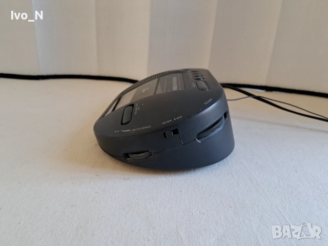 Радио часовник Xebo UR 401., снимка 3 - Радиокасетофони, транзистори - 51825331