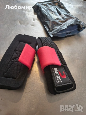 Куки за вдигане на тежести DMoose (чифт), каишки за китка с ръкохватка за мъртва тяга, снимка 2 - Фитнес уреди - 53366953