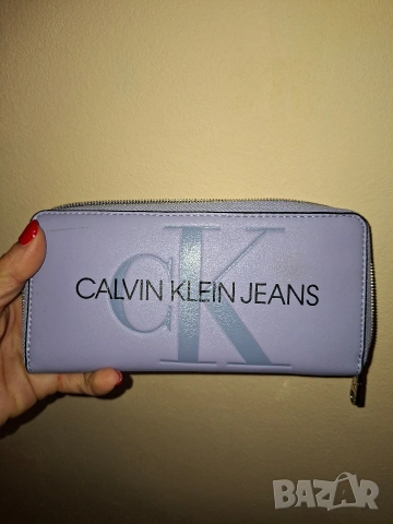 Оригинално портмоне Calvin Klein , снимка 3 - Портфейли, портмонета - 53306524