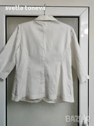 Бяло сако 3/4ръкав, снимка 2 - Сака - 49779111