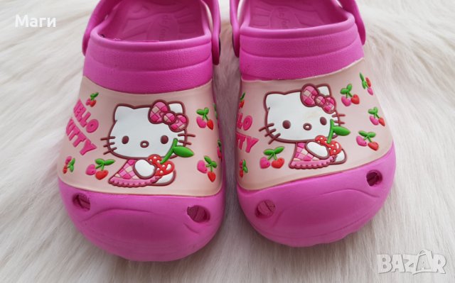 Детски крокс Hello Kitty №28, снимка 2 - Детски сандали и чехли - 39379316