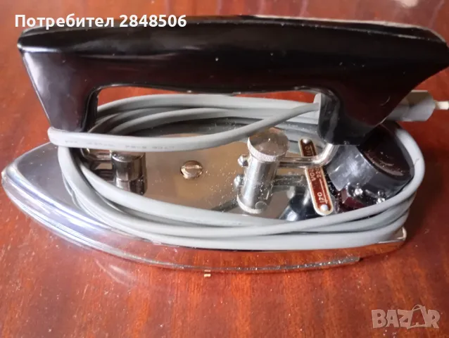 Ретро мини туристическа сгъваема ютия.Размери 8,5см/19см.Произведена в Германия.Бързонагряваща., снимка 7 - Антикварни и старинни предмети - 50381444