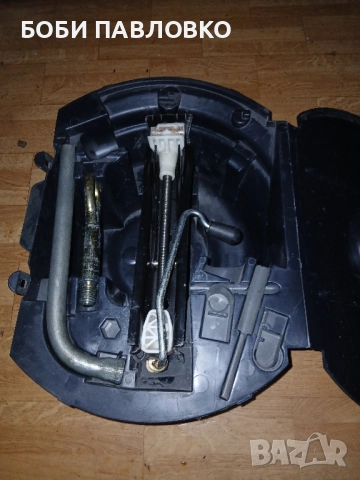 Органайзер с инструменти фв,сеат,шкода оем, снимка 2 - Аксесоари и консумативи - 51971316