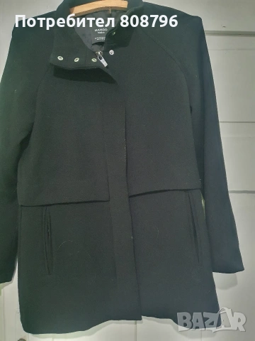 Подарявам дамски връхни дрехи , снимка 7 - Палта, манта - 53498106