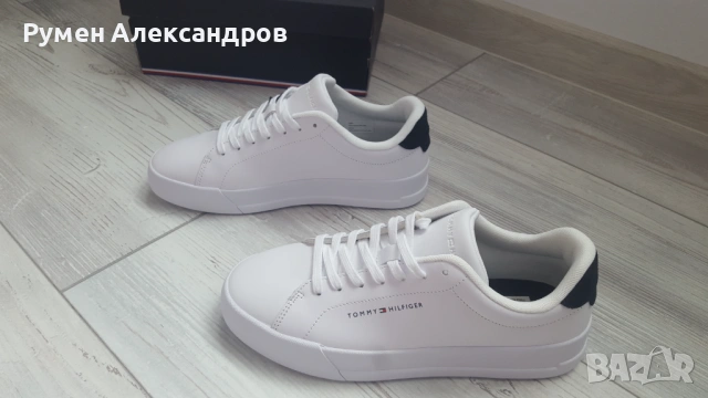 Нови бели кожени мъжки маратонки Tommy Hilfiger размер EUR41, снимка 13 - Маратонки - 53500665