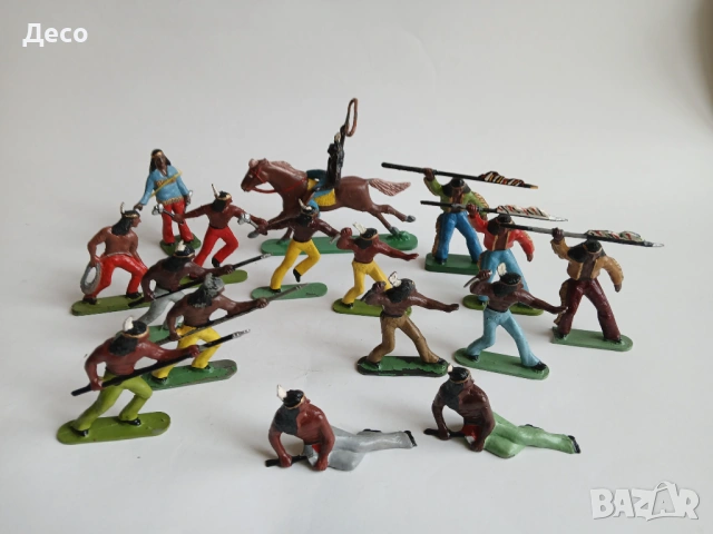 Стари полски фигурки индианци.