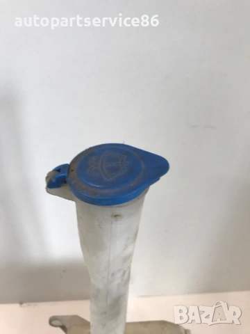 Казанче за течност за чистачки за KIA Carens 2002–2006 2.0 CRDi, 0K2FA67480