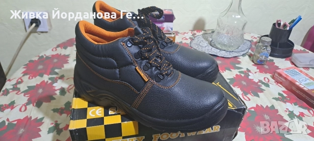 Работни мъжки обувки 44 номер, снимка 2 - Други - 52203781