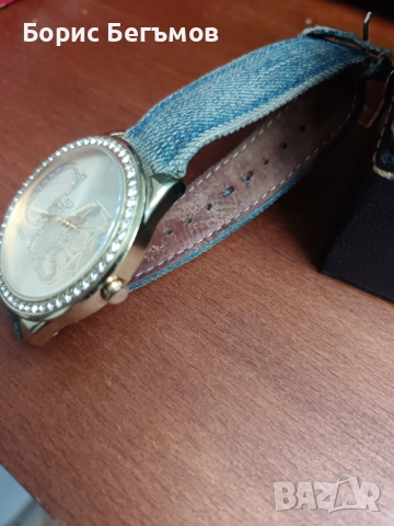 Дамски часовнник GUESS, снимка 10 - Дамски - 52656025