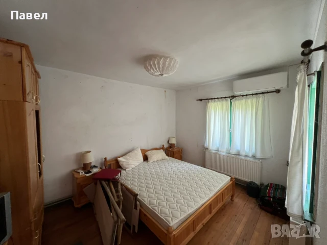 Продавам уютна вила с панорамна гледка в село Комщица, Годечко, на 78 км от София, снимка 12 - Вили - 50747166