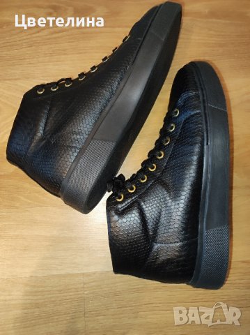 Мъжки високи кецове ZARA със змийски принт размер 43 цена 50 лв., снимка 3 - Кецове - 43981770