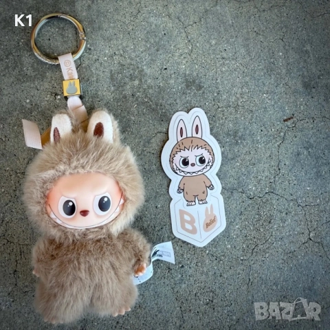 НОВО! Labubu PIN FOR LOVE, Лабубу играчка плюшен ключодържател 11см, снимка 5 - Плюшени играчки - 51807686