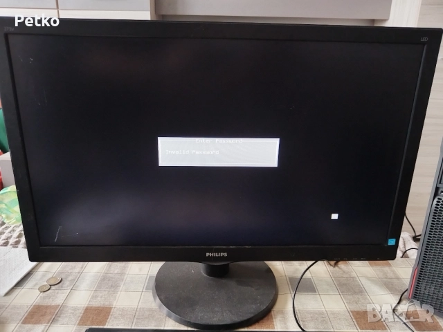 Монитор Philips 