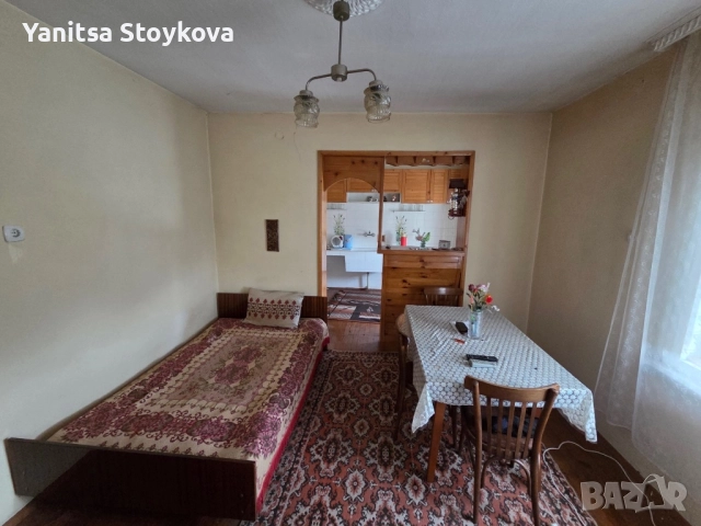 Двуетажна къща на 7км от Пловдив, снимка 7 - Къщи - 52817323