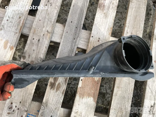 Капак Кутия Въздушен Филтър 7P0129601 Porsche Cayenne 3.0D 92A/2012г, снимка 3 - Части - 49693846