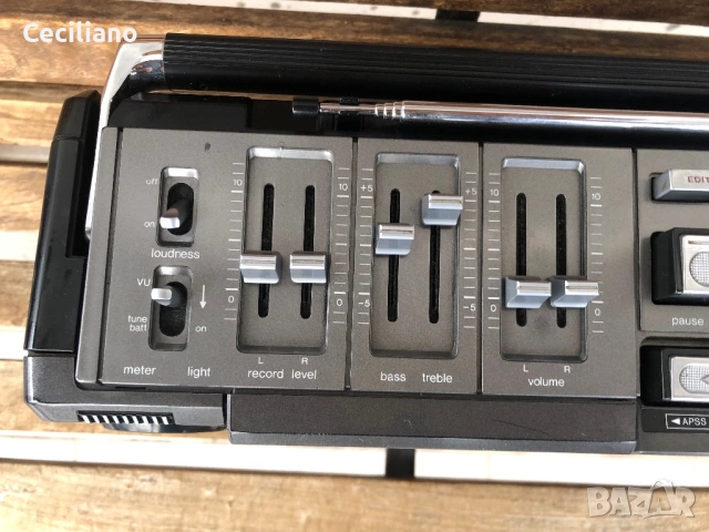 Радиокасетофон SHARP GF 9191 HB (Japan), снимка 9 - Радиокасетофони, транзистори - 53039527